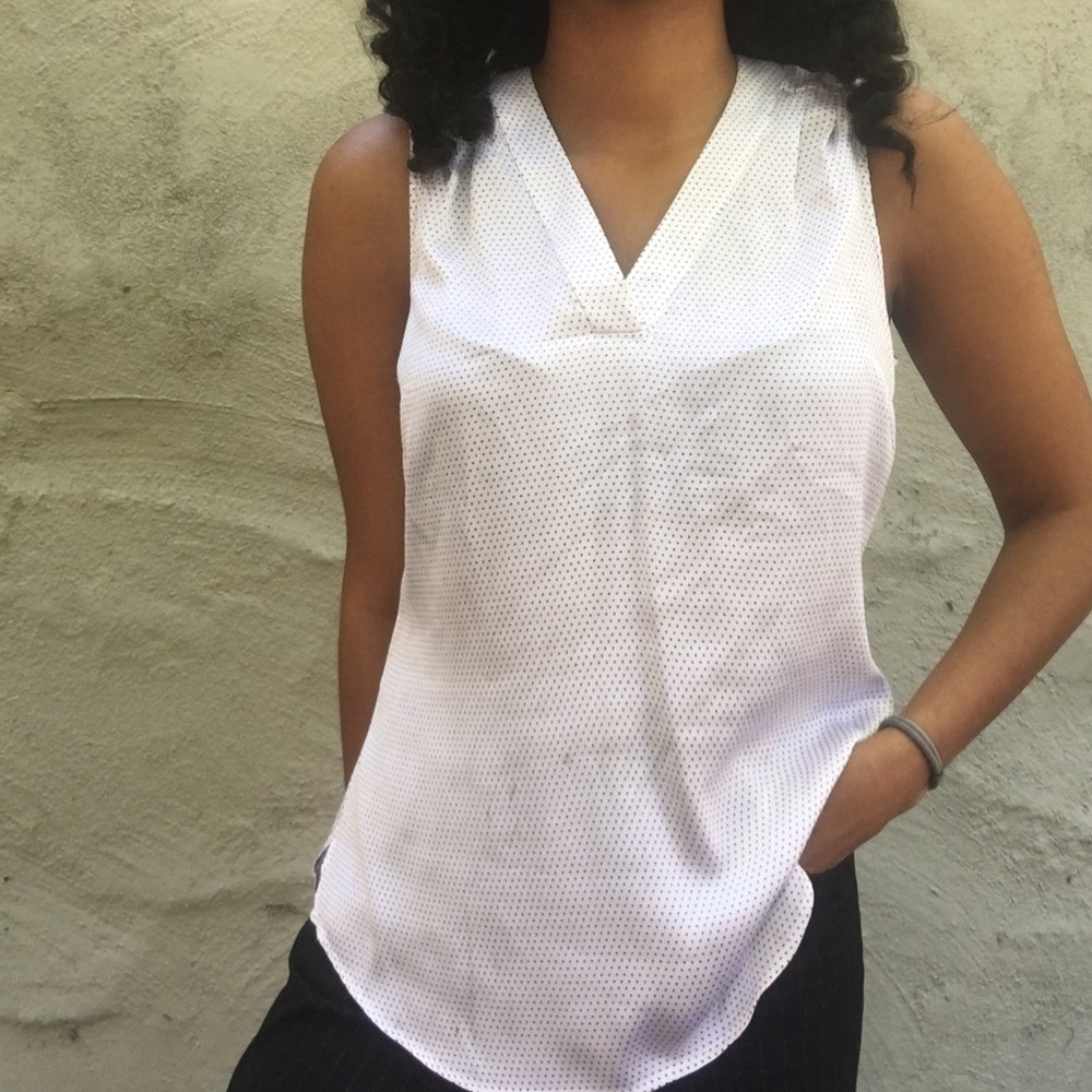 White polka dot blouse - Picture 1 of 4